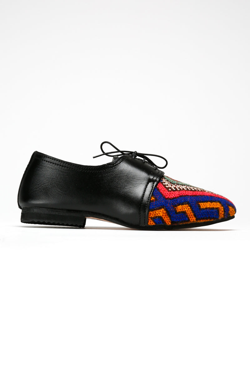 Profile view of Women's Rug Oxfords 14 - One-of-a-kind Vintage Moroccan Rug Shoes - Size 7.5