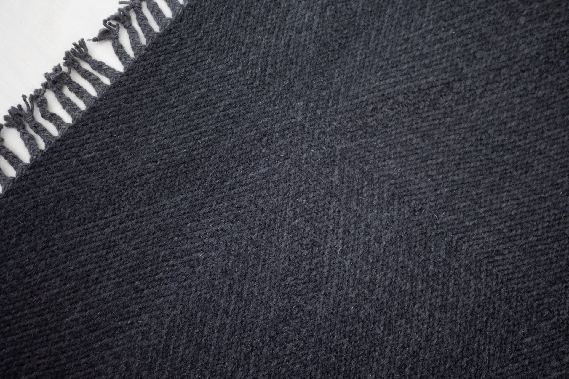 Two-Tone Grey Monochrome Zanafi Rug - 3'1 x 3'10