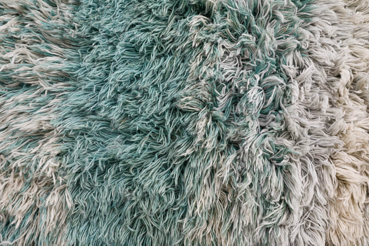 Aquamarine Ombré Ultra Shag Reversible Moroccan Wool Rug - Navy Blue Stripe Back 4'5 x 6