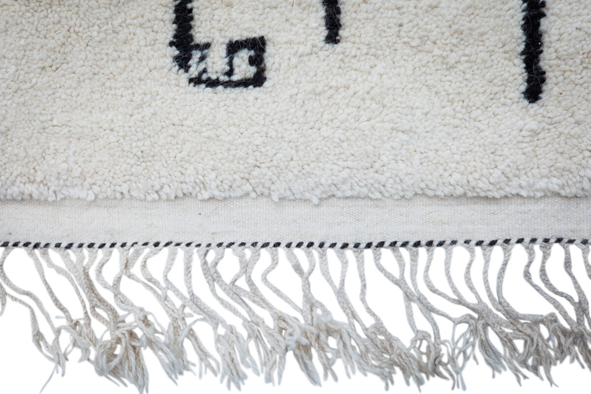 ABSTRACT GRAPH Natural White and Black Moroccan Wool Rug - 8'8" x 5'1"