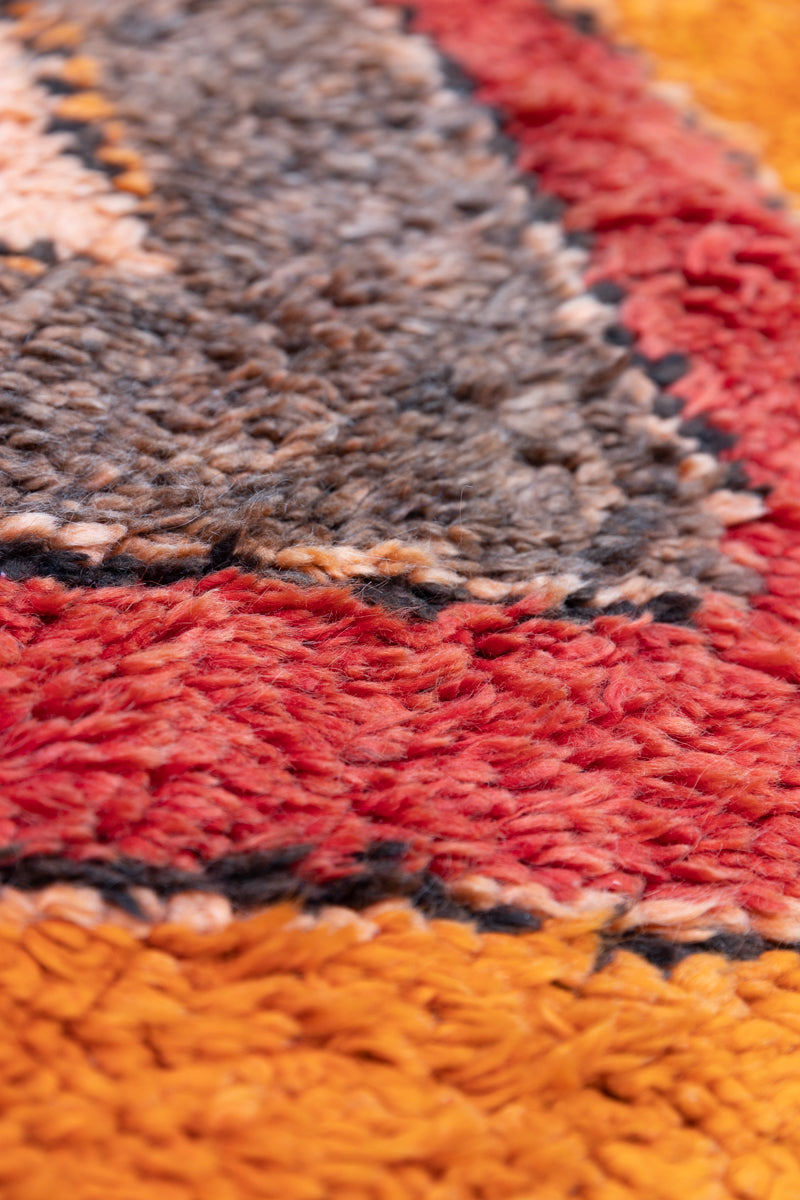 TANGERINE DREAM Vintage Moroccan Rug - 6'7 x 5'6