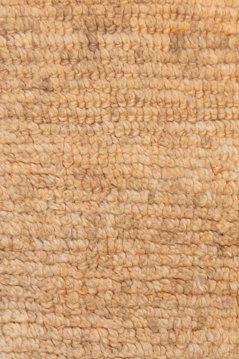 Champagne Gold Vintage Beni Mguild Moroccan Rug 8'3 x 5'6
