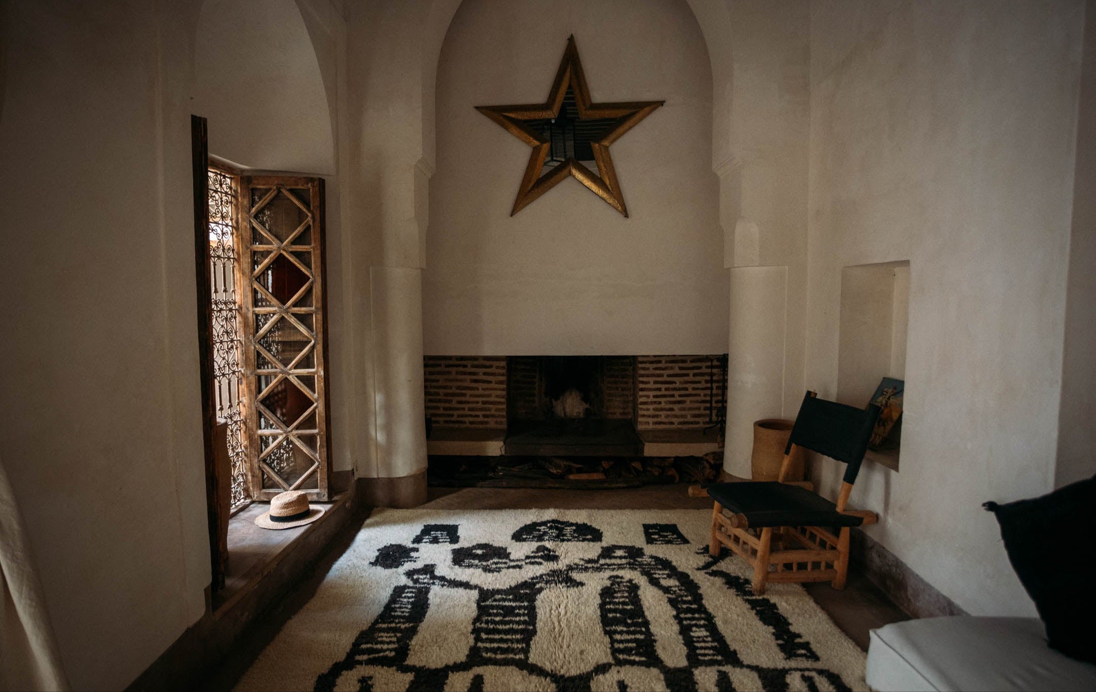 Large white and black bohemian Moroccan Rug