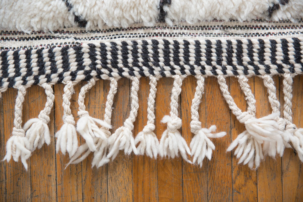"Automata" White with Black Abstract Lines Beni Ourain Moroccan Rug - 8'9" x 5'3" (266x160cm)