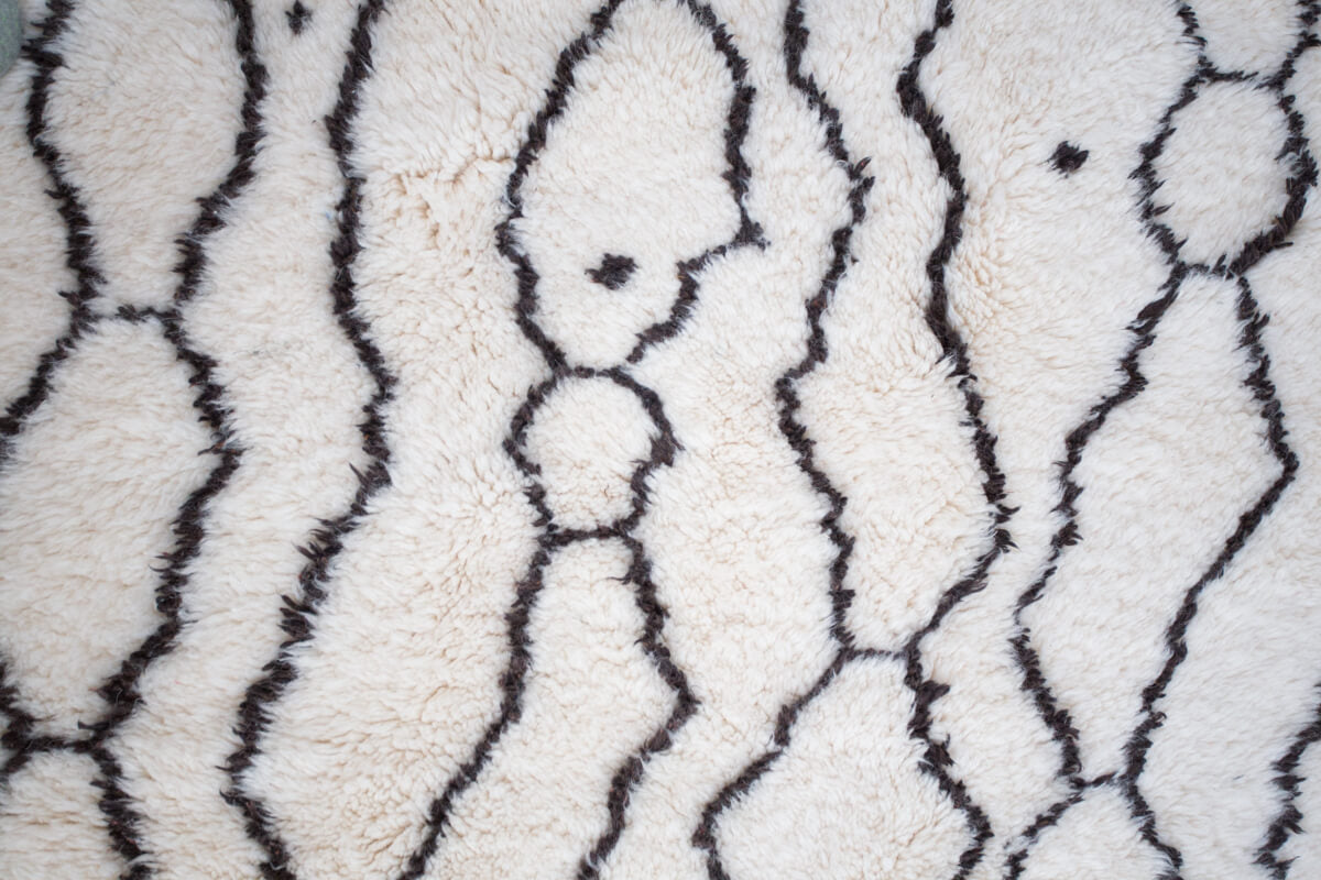"Automata" White with Black Abstract Lines Beni Ourain Moroccan Rug - 8'9" x 5'3" (266x160cm)