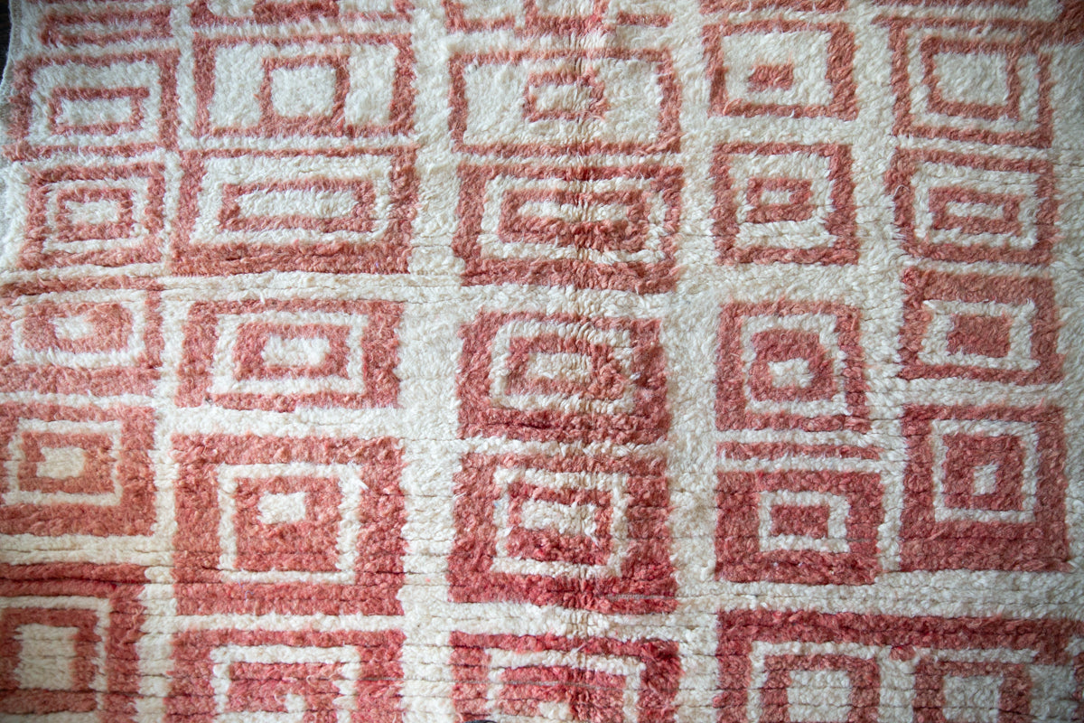 Rose Checkerboard Vintage Boujaad Moroccan Rug - 7&#39;6 x 4&#39;11&quot;