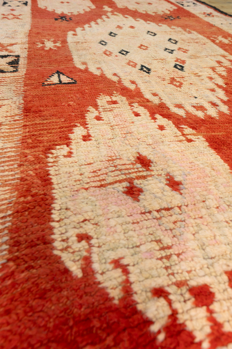 AMULET - Rare Vintage Mid-20th Century Boujaad Moroccan Rug - 9&#39;7 x 5&#39;5&quot;