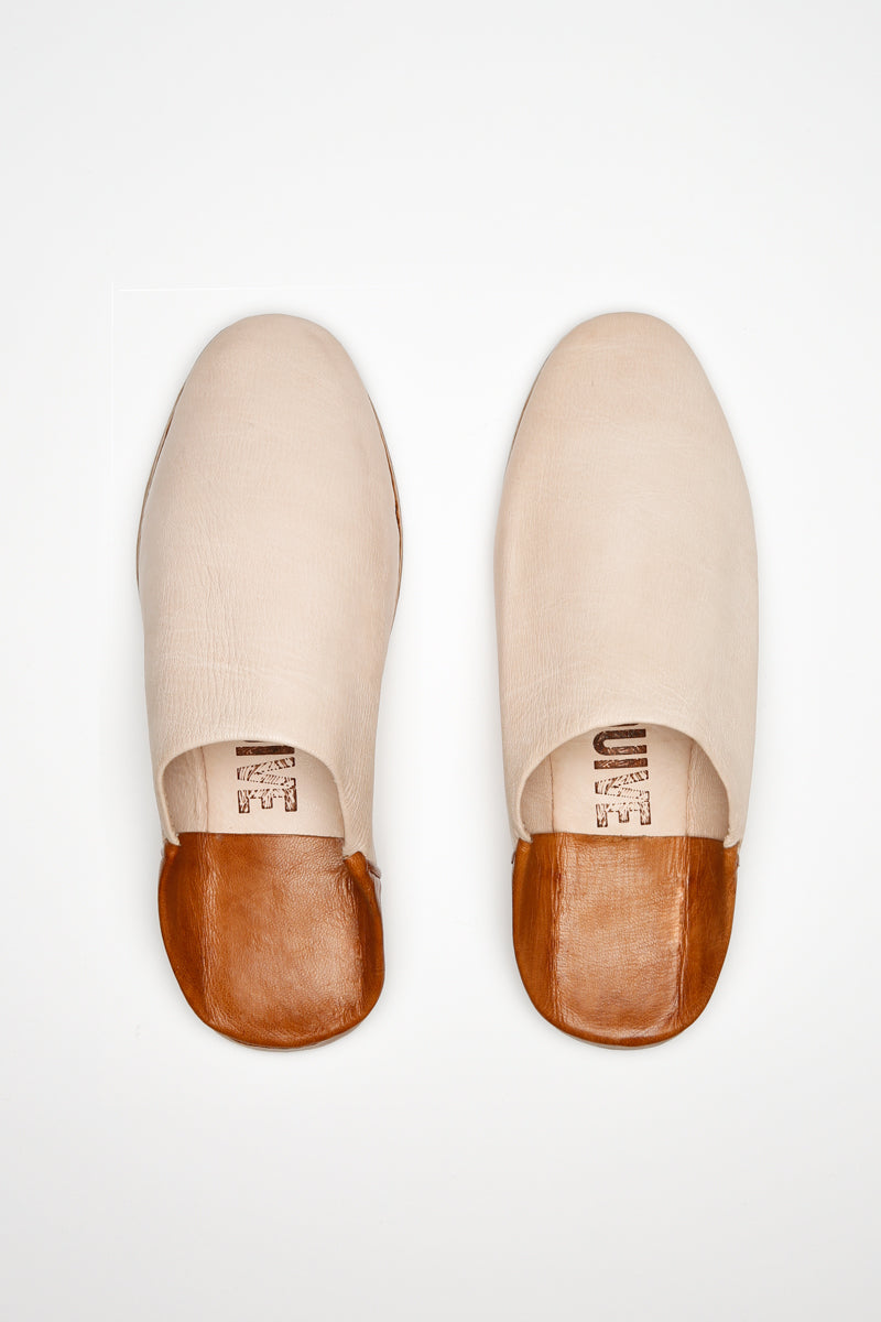 Top view of Ouive Unisex House Shoe in Light Natural undyed leather with Tan brown heel