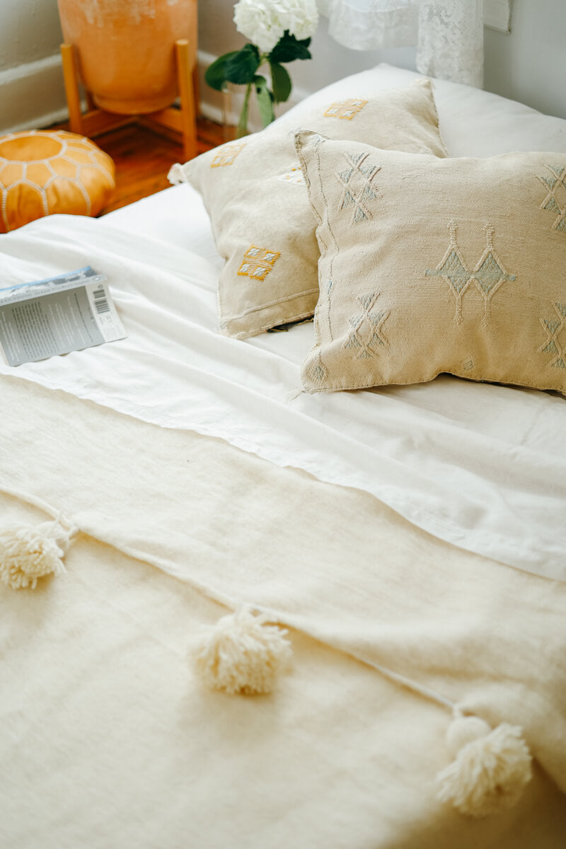 Sand Handmade Moroccan &quot;Sabra Cactus Silk&quot; Pillow - 55