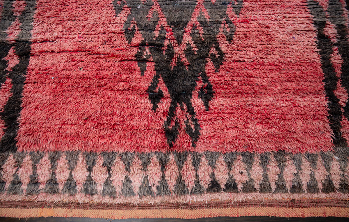 LION&#39;S PAW - Red and Black Square Vintage Boujaad Moroccan Rug - 6&#39;8&quot; x 6&#39;6&quot;