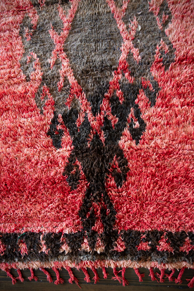 LION&#39;S PAW - Red and Black Square Vintage Boujaad Moroccan Rug - 6&#39;8&quot; x 6&#39;6&quot;