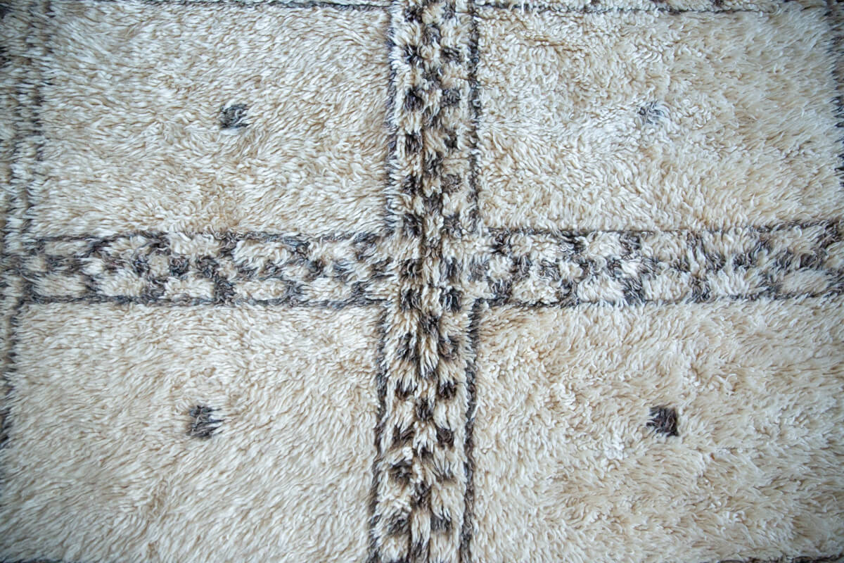 Natural White &amp; Grey Vintage Marmoucha Moroccan Rug - 8&#39;1&quot; x 5&#39;7&quot;