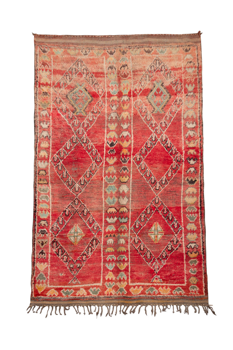 https://ouive.com/cdn/shop/products/20246-Red-Symmetrical-Tan-Boujaad-Vintage-Moroccan_Rug-OUIVE-01.jpg?v=1678032652&width=800