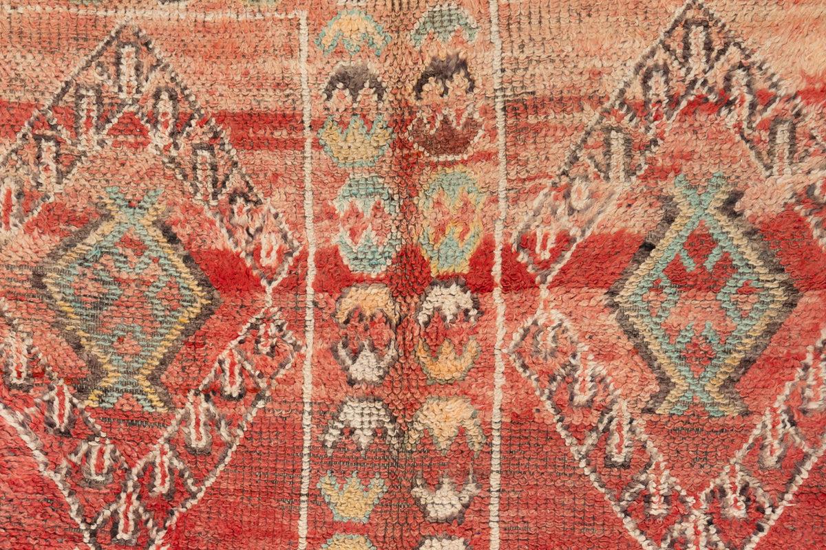 SYMMETRY Red Vintage Zemmour Moroccan Rug 8&#39;5 x 5&#39;6