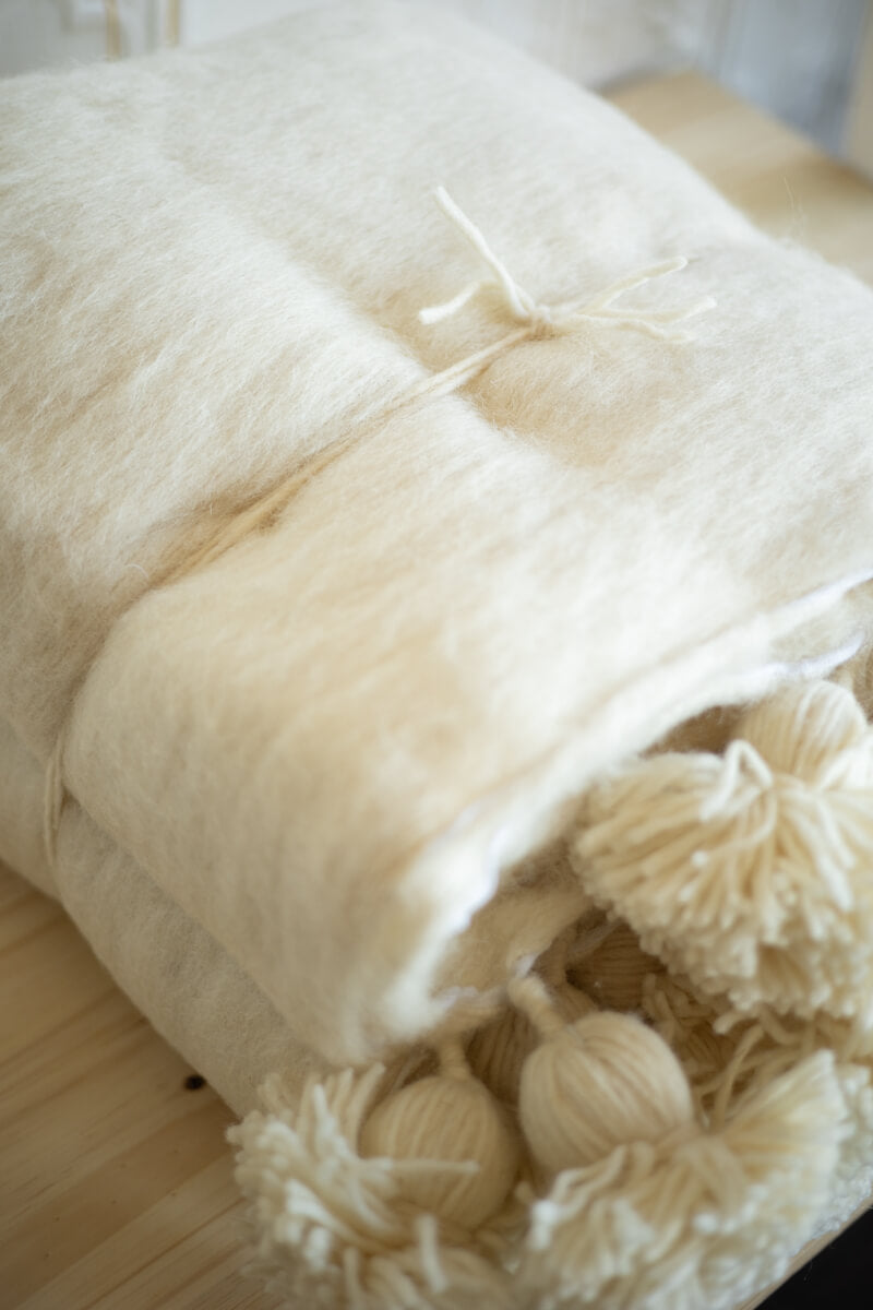 Moroccan Pom Pom Wool Blanket - Natural White