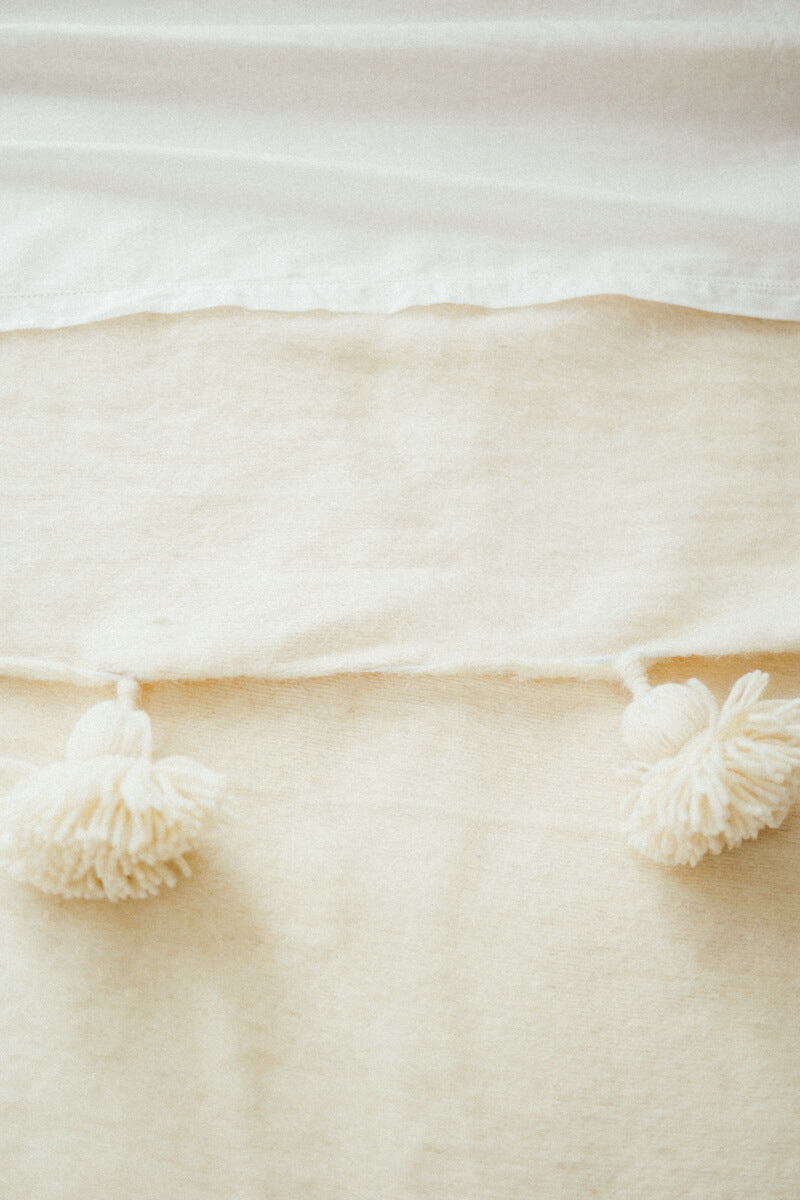 Moroccan Pom Pom Wool Blanket - Natural White