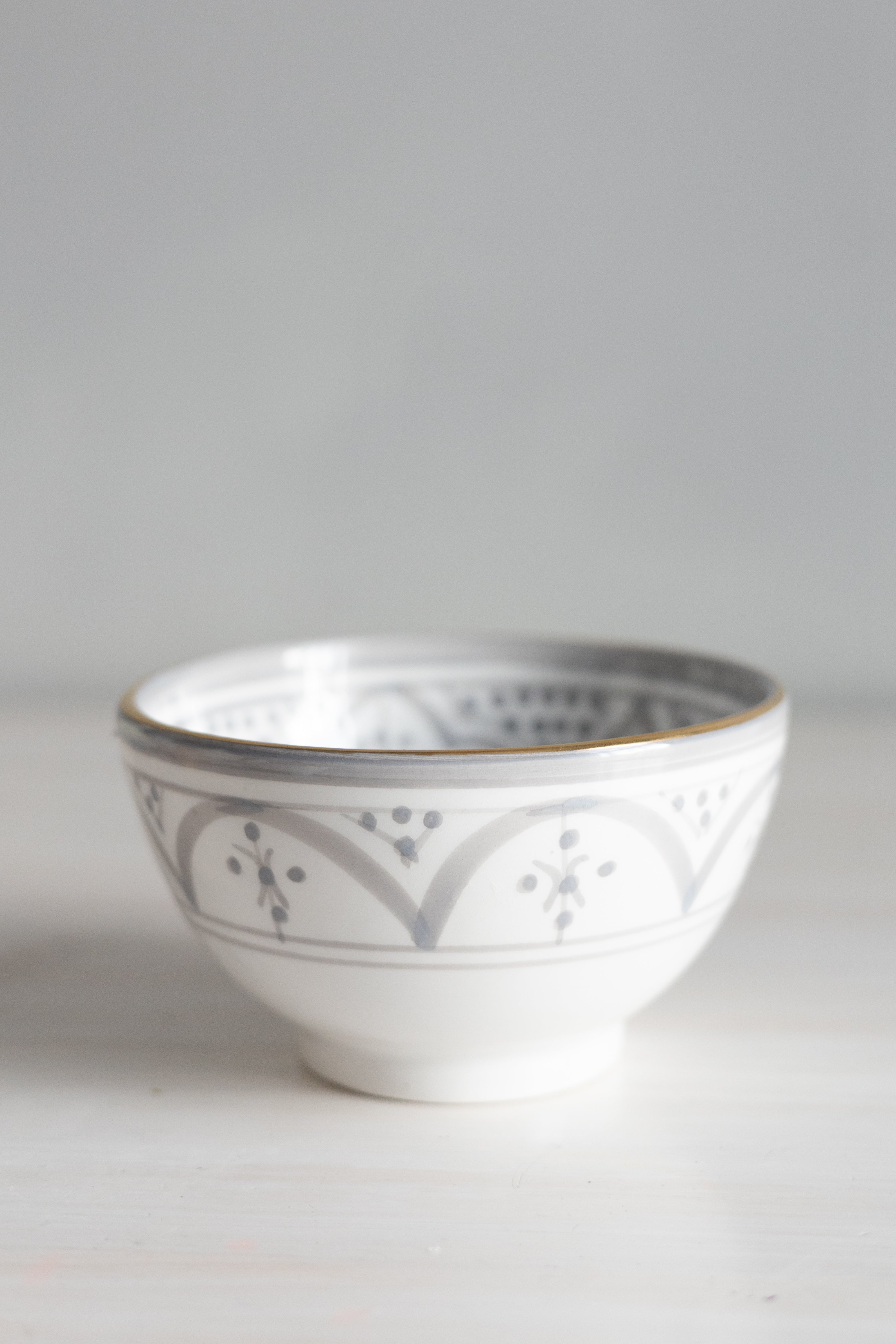 Hand-painted Gray + 12 karat Gold Zwak Bowl - Small