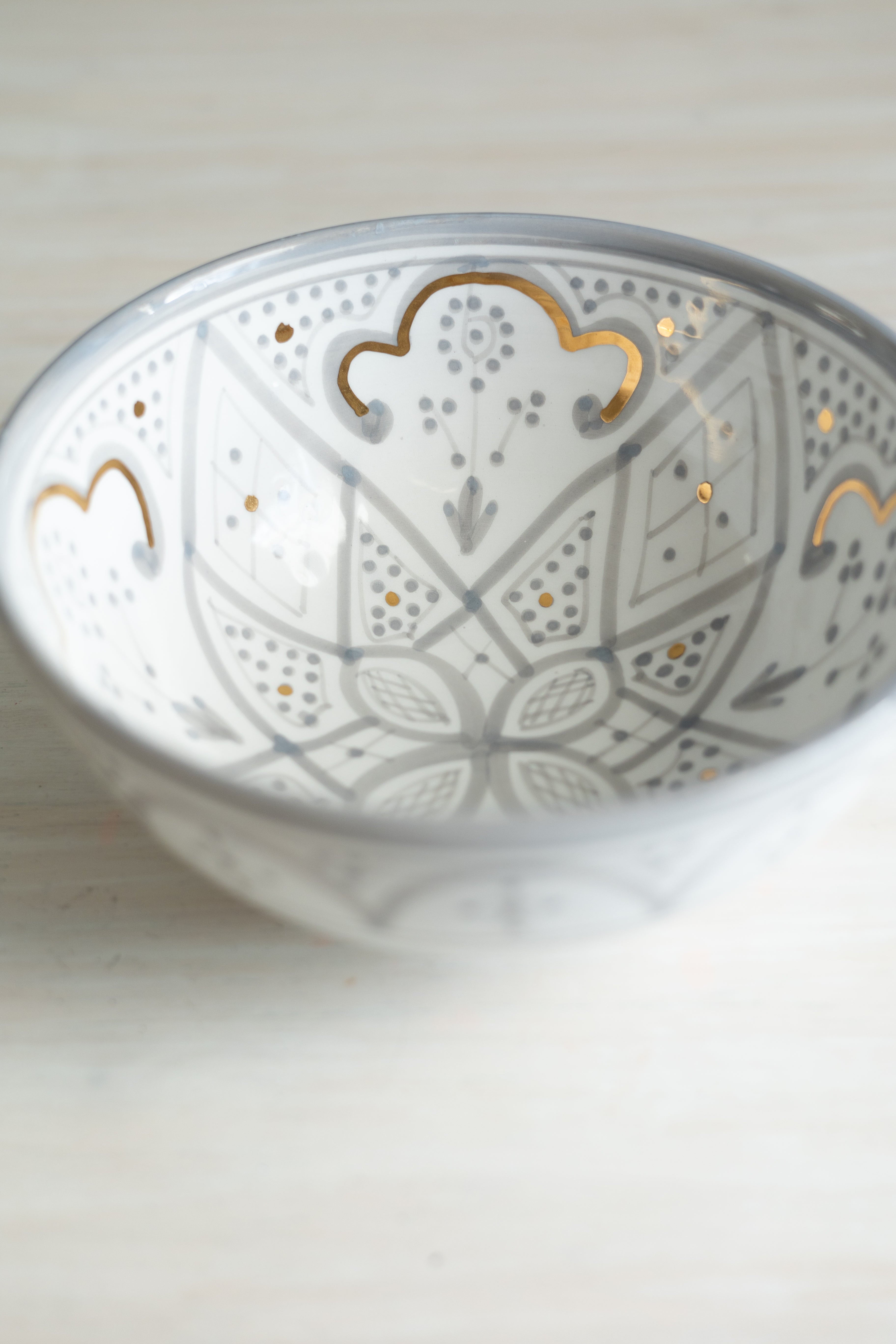 Hand-painted Gray + 12 karat Gold Zwak Moroccan Salad Bowl - Chabi Chic