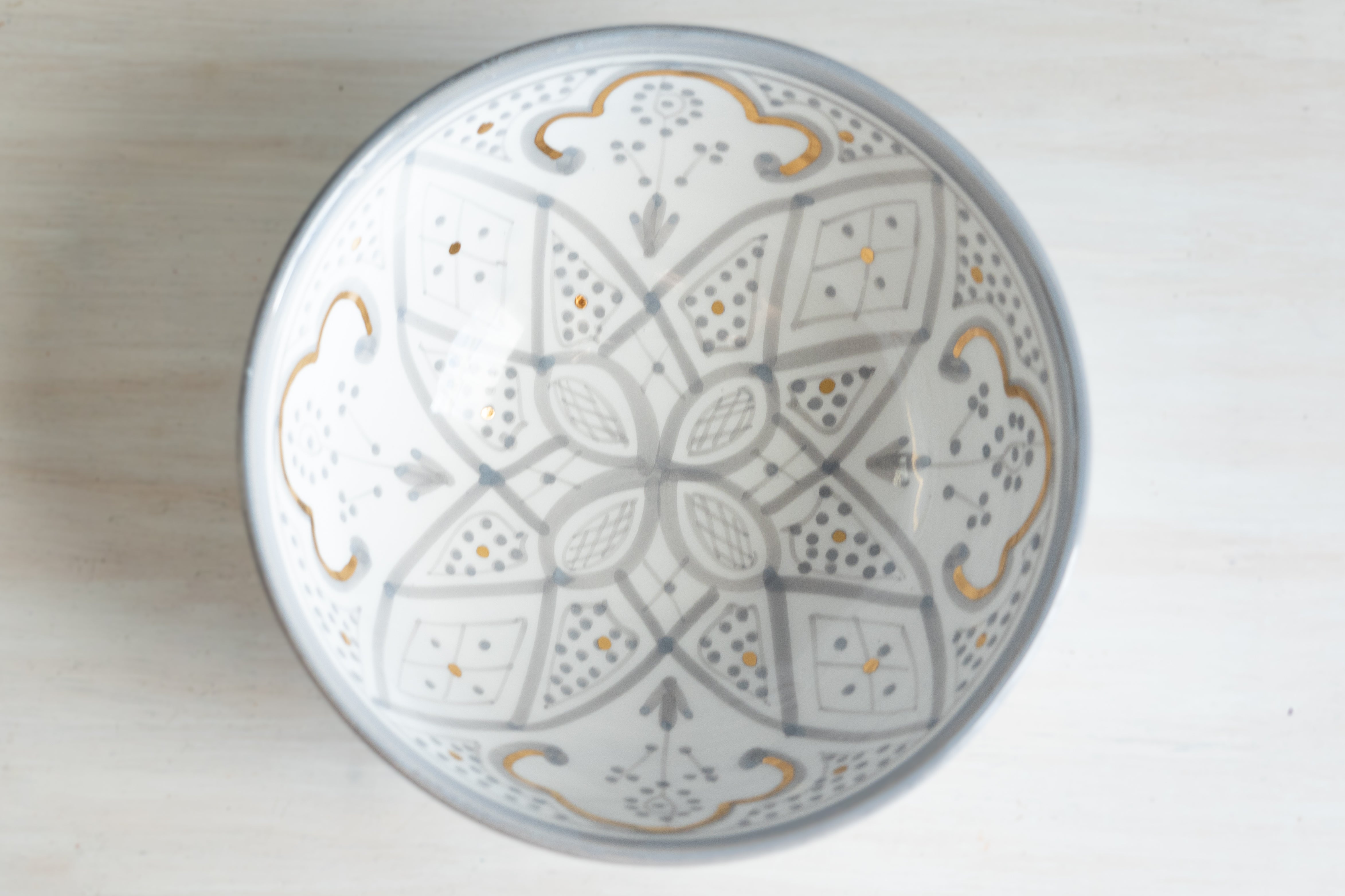 Hand-painted Gray + 12 karat Gold Zwak Moroccan Salad Bowl - Chabi Chic