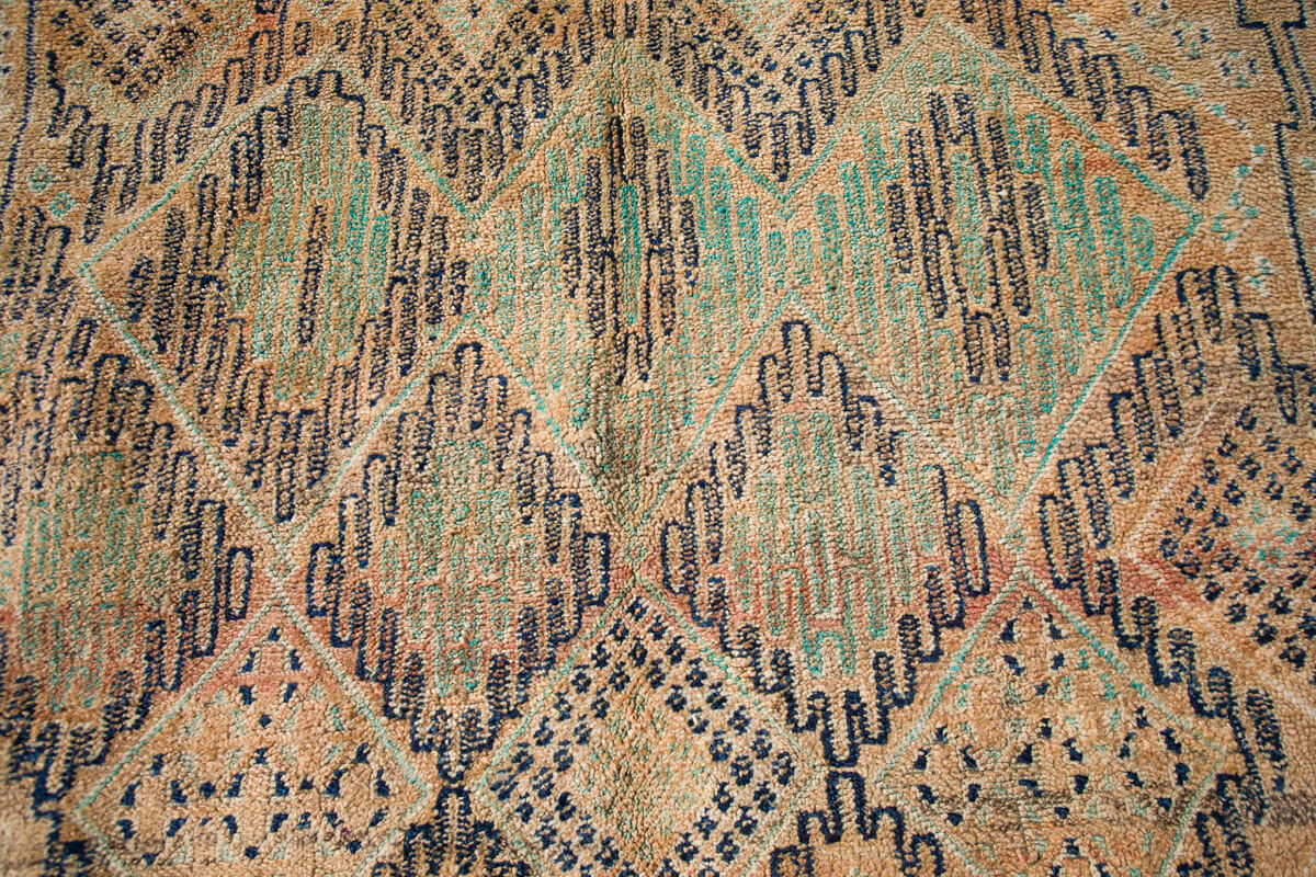 &quot;Laurel Light&quot; Vintage Beni Mguild Moroccan Rug - 9&#39;8&quot; x 5&#39;11&quot; ft