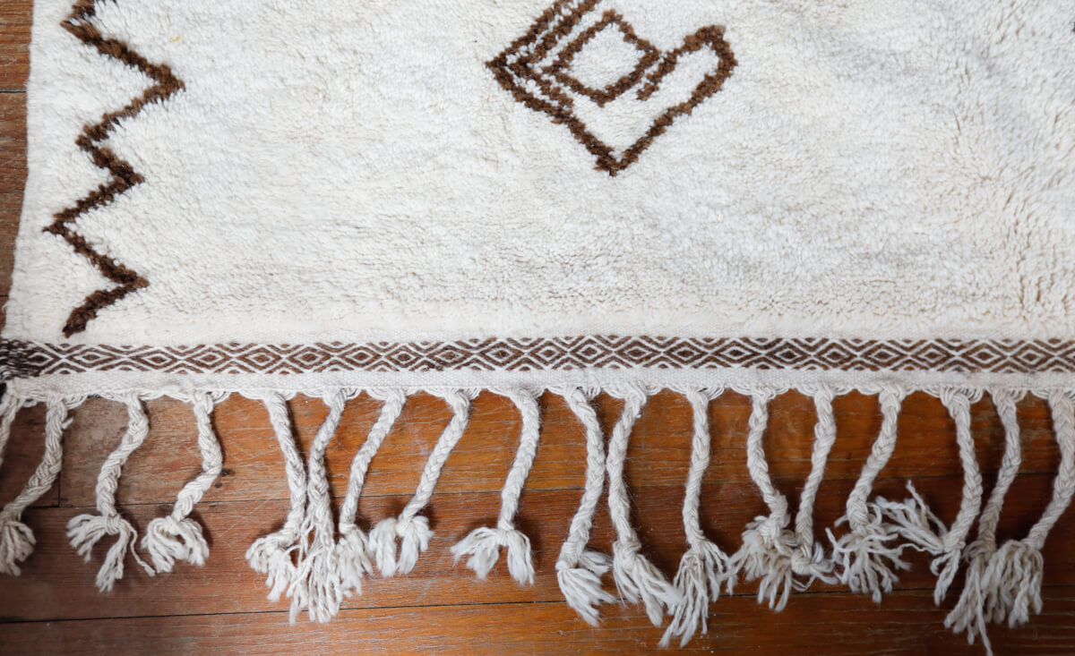 &quot;Symbol&quot; White Moroccan Berber Rug with Brown Tribal Symbols - 8&#39;7&quot; x 5&#39;2&quot;