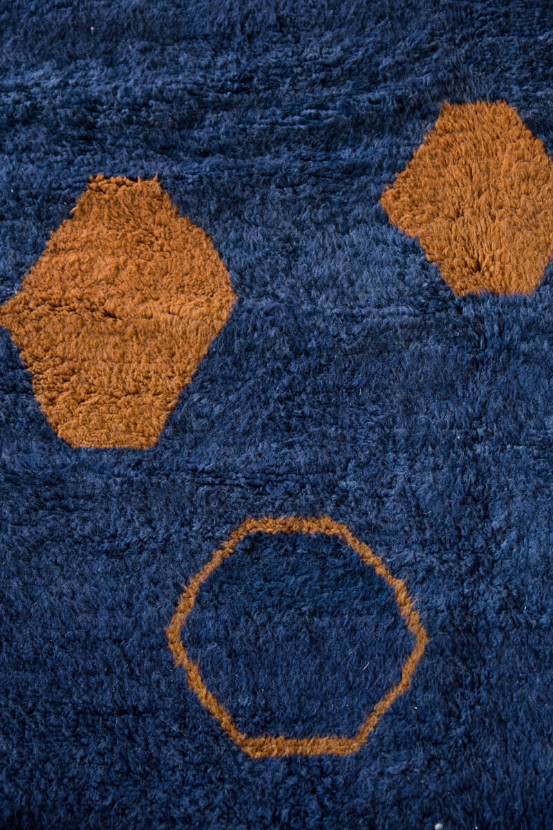&quot;Souk Night&quot; Indigo Blue, Turmeric Orange Contemporary Moroccan Wool Rug - 8&#39;9&quot; x 6&#39; ft (267x178 cm)