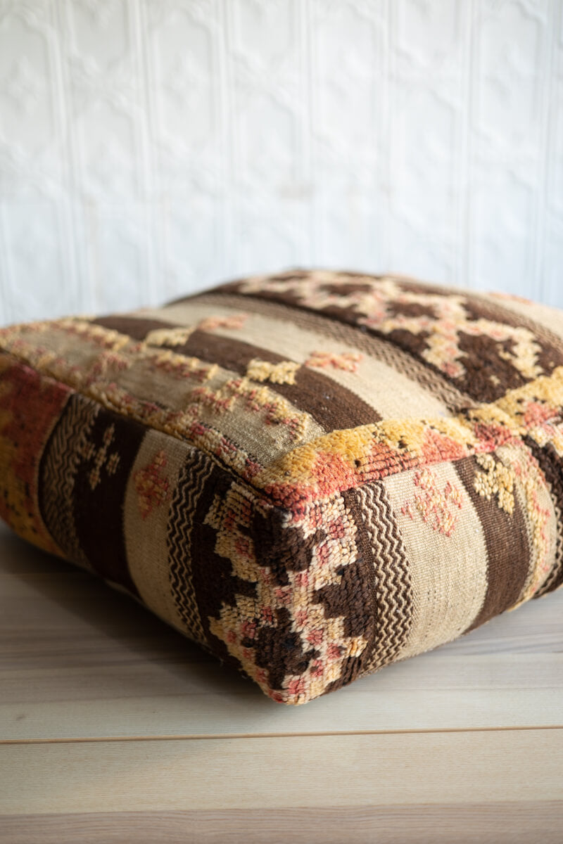 Vintage Moroccan Rug Pouf - 01